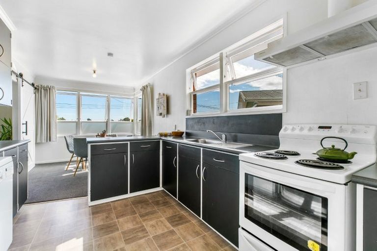 Photo of property in 5 Wanaka Place, Glenview, Hamilton, 3206