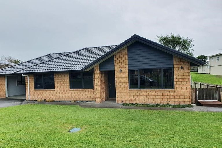 Photo of property in 5 Keven Road, Clarks Beach, Pukekohe, 2679