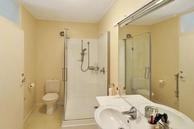 Photo of property in Herbert Gardens, 186 The Terrace, Wellington Central, Wellington, 6011