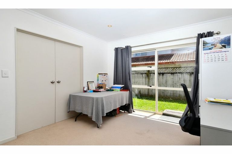 Photo of property in 27a Swanson Road, Henderson, Auckland, 0610