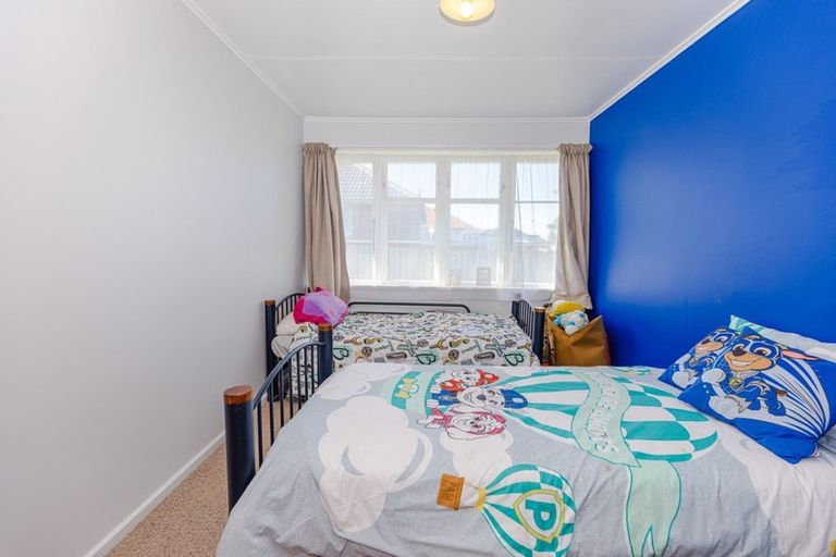 Photo of property in 15 Maire Street, Gonville, Whanganui, 4501