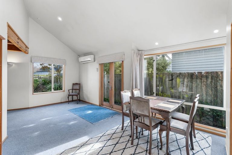 Photo of property in 2/173 Idris Road, Strowan, Christchurch, 8052