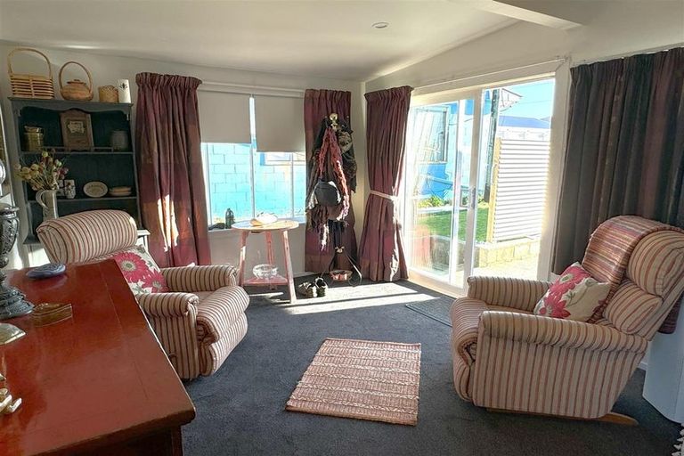 Photo of property in 9 Newcastle Street, Cobden, Greymouth, 7802