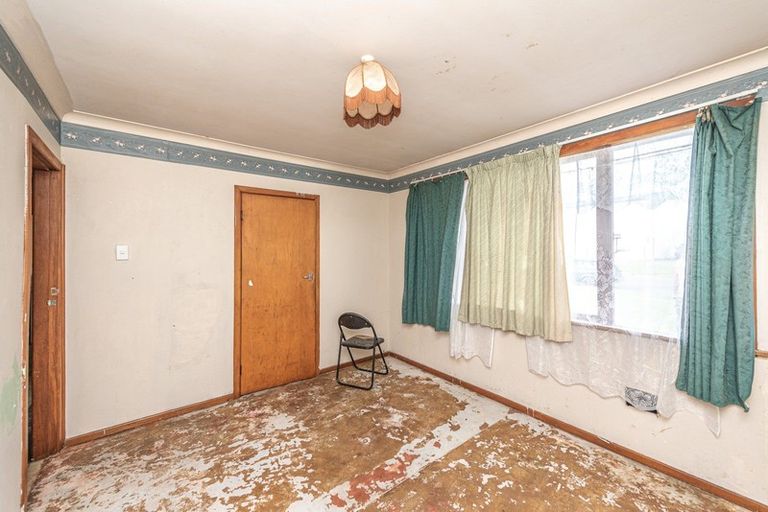 Photo of property in 5 Raupo Street, Castlecliff, Whanganui, 4501