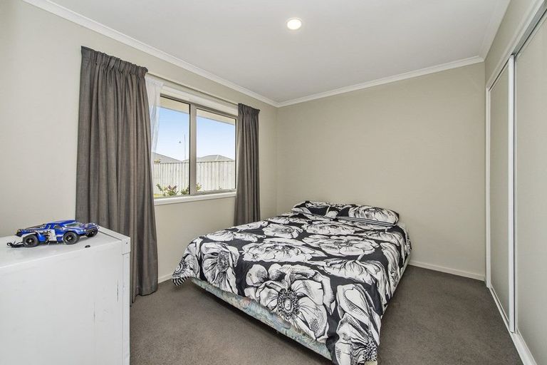 Photo of property in 17 Pakohe Street, Pegasus, 7612