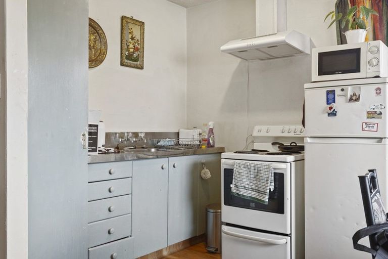 Photo of property in 37 Saint Johns Street, Woolston, Christchurch, 8062