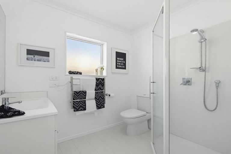 Photo of property in 5 Hetherington Road, Ranui, Auckland, 0612