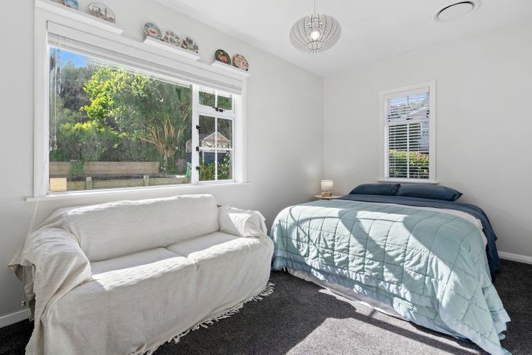 Photo of property in 546 Broadway, Strathmore Park, Wellington, 6022