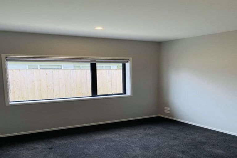 Photo of property in 10 Te Roera Place, Riverhead, 0820