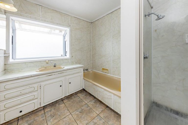 Photo of property in 36 Skipton Street, Mangere East, Auckland, 2024