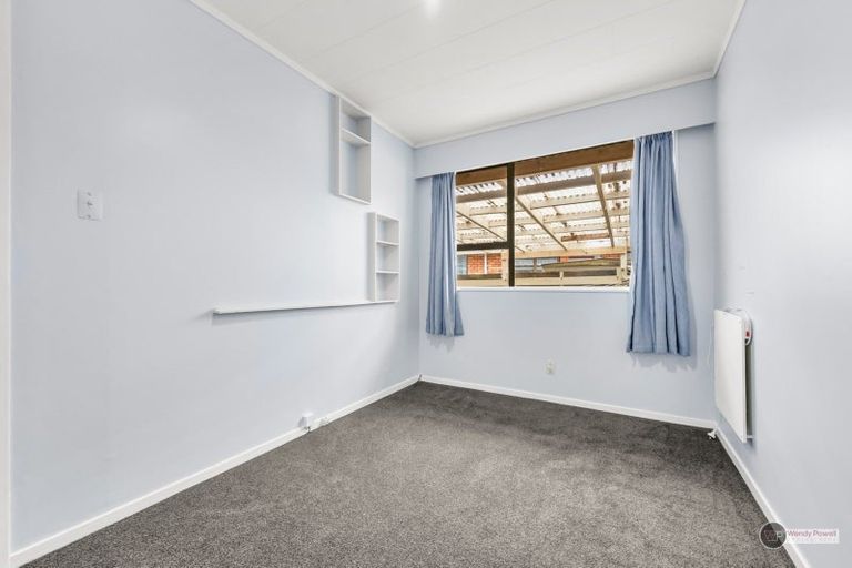 Photo of property in 68a Gemstone Drive, Birchville, Upper Hutt, 5018