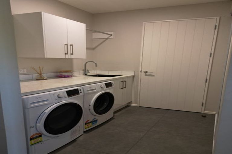 Photo of property in 52 Highlands Drive, Waipawa, 4210