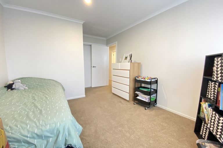 Photo of property in 22 Fernly Rise, Flat Bush, Auckland, 2019