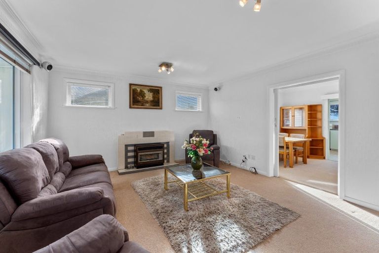 Photo of property in 36 Totara Park Road, Clouston Park, Upper Hutt, 5018