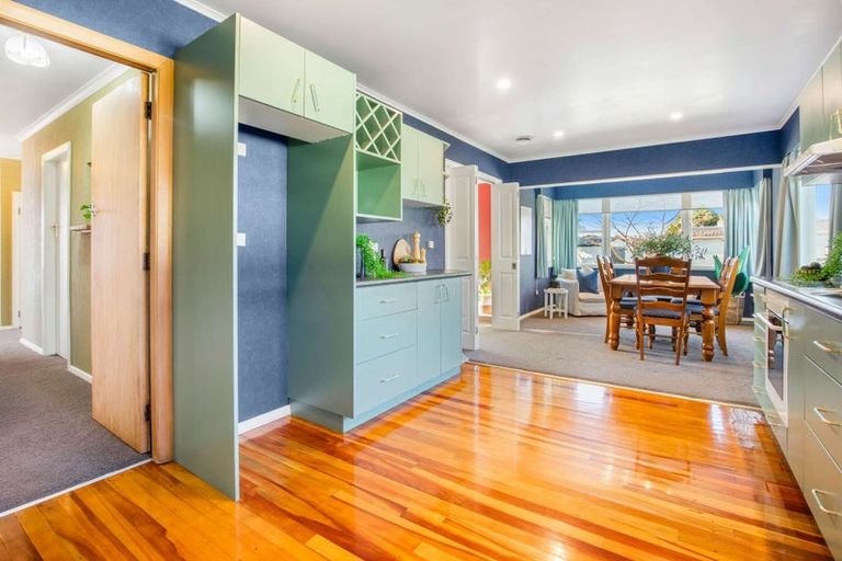 Photo of property in 2 Marsden Place, Awapuni, Palmerston North, 4412