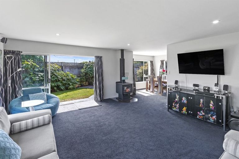 Photo of property in 2/24 Sea Eagles Place, North New Brighton, Christchurch, 8083