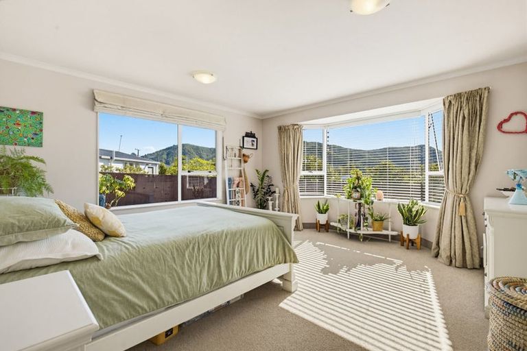Photo of property in 76 Moana View Road, Waikawa, Picton, 7220