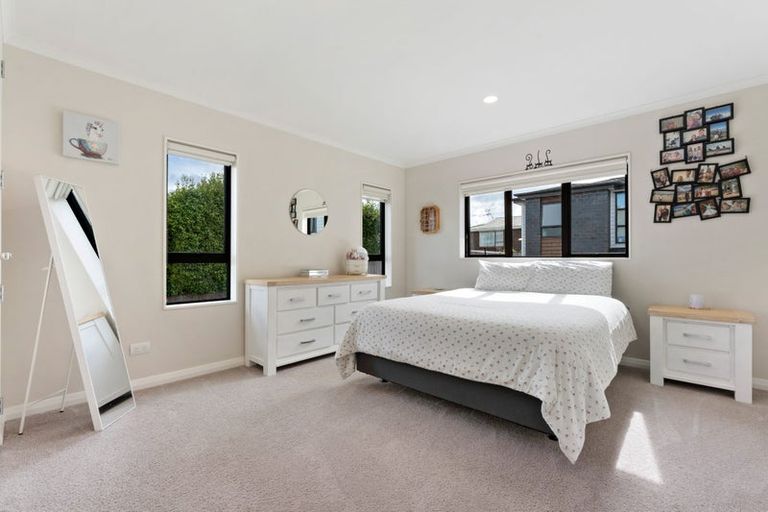 Photo of property in 39a Edgeworth Road, Glenfield, Auckland, 0629