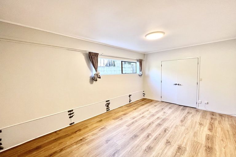 Photo of property in 1/43 Nigel Road, Browns Bay, Auckland, 0630