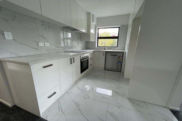 Photo of property in 152 Triangle Road, Massey, Auckland, 0614