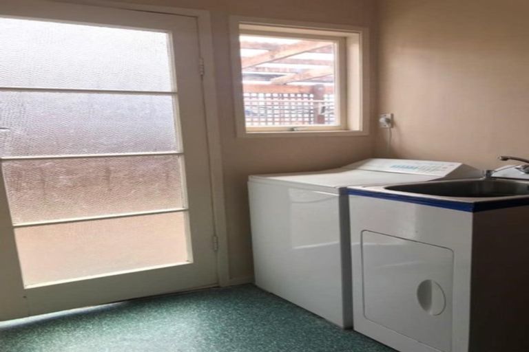 Photo of property in 141a May Road, Mount Roskill, Auckland, 1041