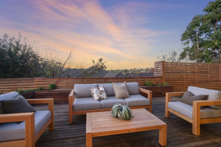 Photo of property in 41 Sapperton Drive, Henderson, Auckland, 0612