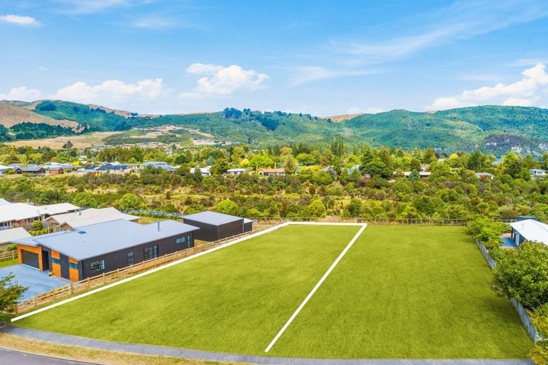 Photo of property in 135 Lisland Drive, Kinloch, Taupo, 3377