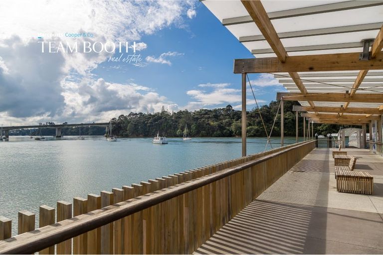 Photo of property in 8/1 Genevieve Lane, Hobsonville, Auckland, 0616