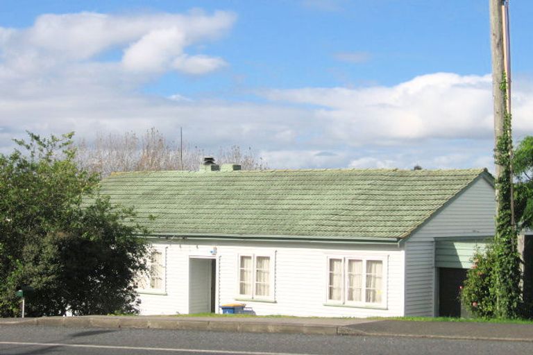 Photo of property in 34 Forest Hill Road, Henderson, Auckland, 0612