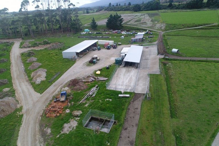 Photo of property in 24 Curries Road, Karamea, 7893