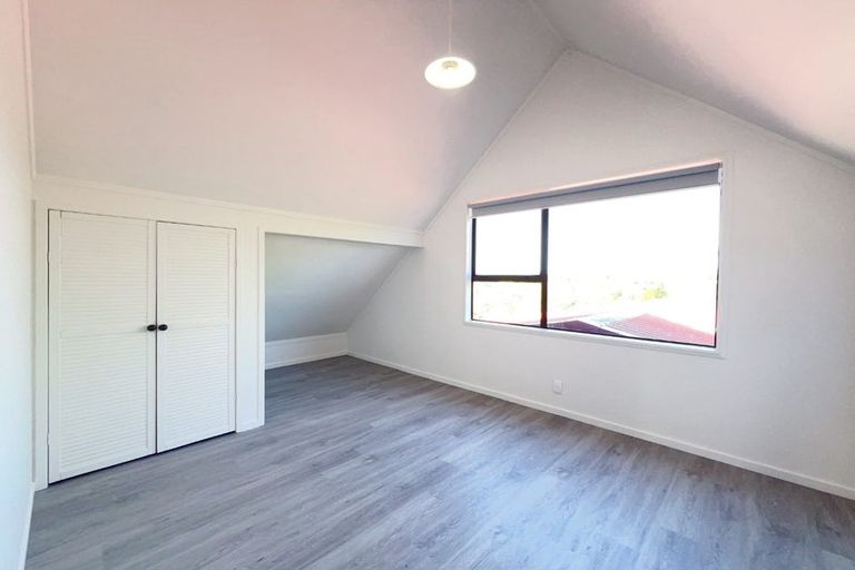 Photo of property in 131 Oaktree Avenue, Browns Bay, Auckland, 0630