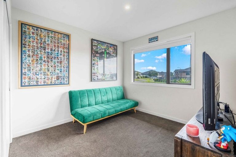 Photo of property in 14 Harding Drive, Papamoa Beach, Papamoa, 3118