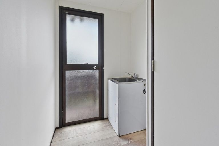 Photo of property in 2/8 Nearco Street, Randwick Park, Auckland, 2105