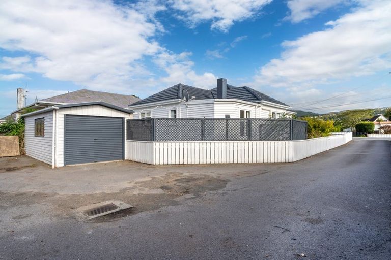 Photo of property in 1/954 High Street, Avalon, Lower Hutt, 5011