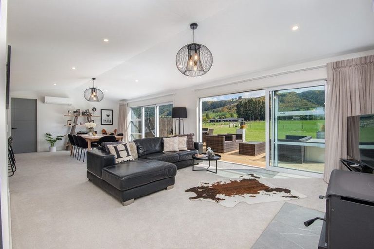 Photo of property in 165 Tirohanga Road, North Taieri, Mosgiel, 9092