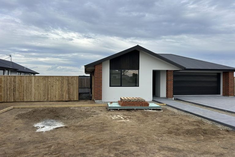 Photo of property in 72 Turuturu Road, Hawera, 4674