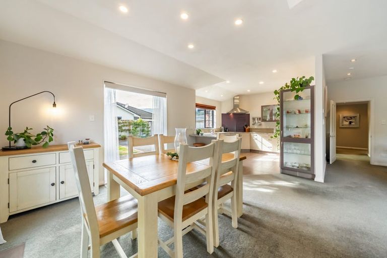 Photo of property in 39 Ebdentown Street, Ebdentown, Upper Hutt, 5018