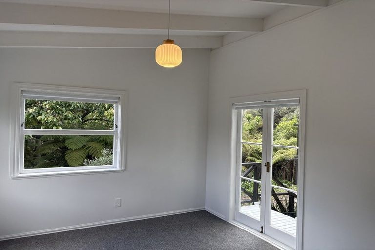 Photo of property in 300 Paremoremo Road, Paremoremo, Auckland, 0632