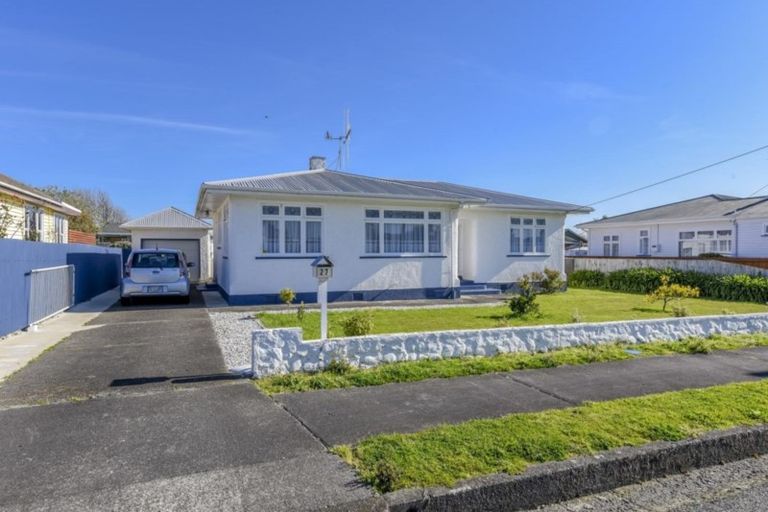 Photo of property in 27 Hannan Street, Levin, 5510