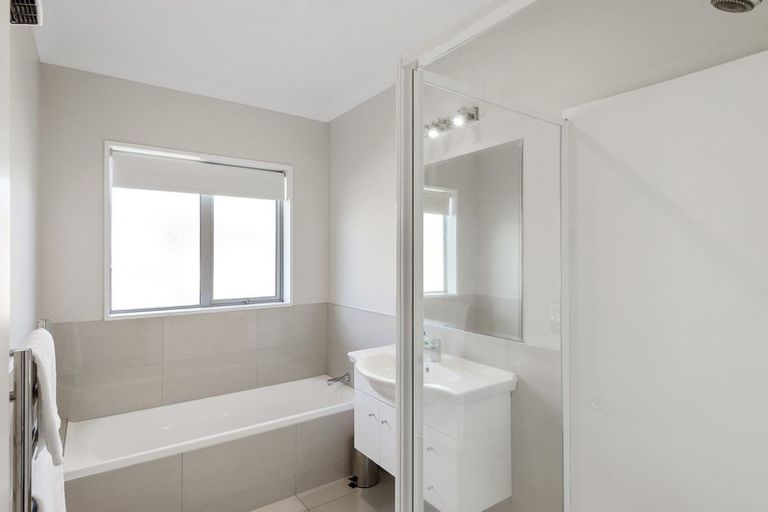 Photo of property in 16a Epsom Road, Sockburn, Christchurch, 8042