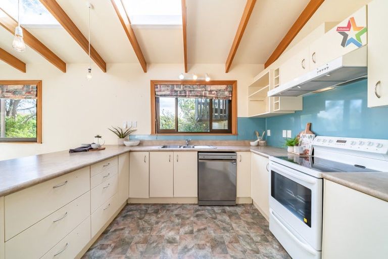 Photo of property in 146a Riverside Drive, Waiwhetu, Lower Hutt, 5010