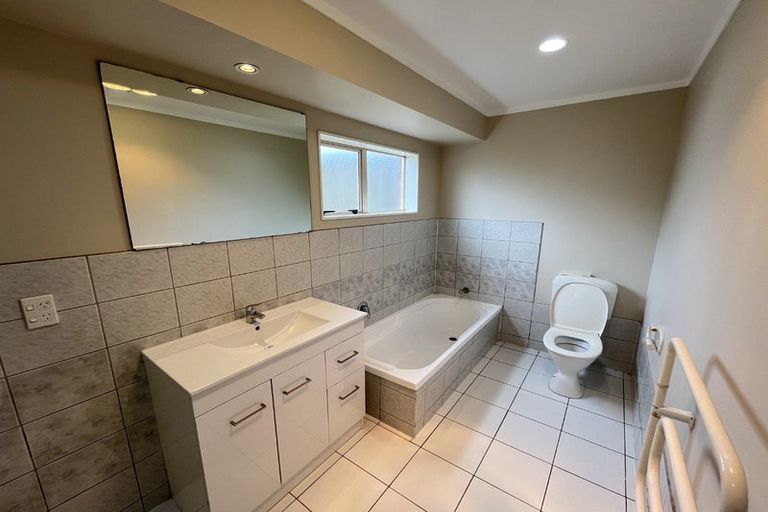 Photo of property in 239 Great South Road, Manurewa, Auckland, 2102