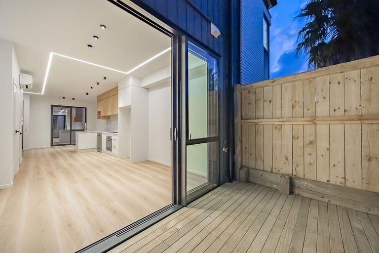 Photo of property in 14/7 Broadview Place, Howick, Auckland, 2014