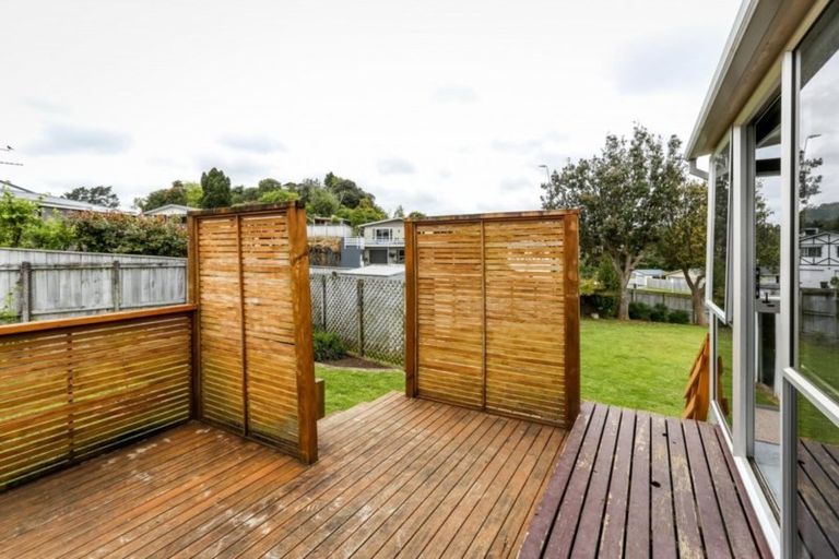 Photo of property in 117 Awanui Street, Merrilands, New Plymouth, 4312