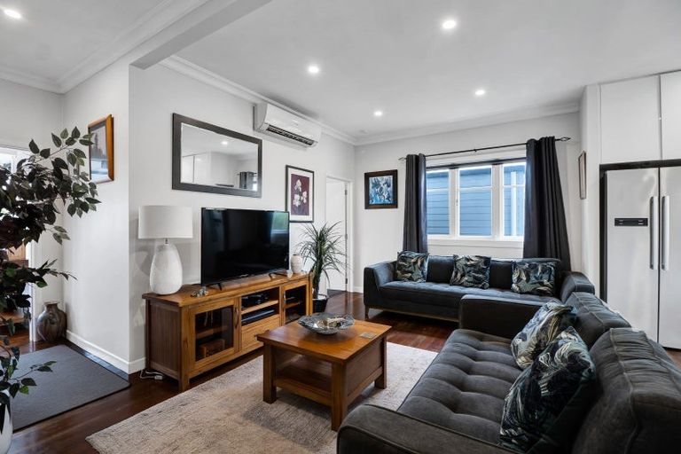 Photo of property in 43 Seyton Street, Stratford, 4332