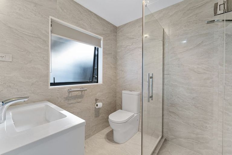 Photo of property in 126 Keri Vista Rise, Papakura, 2110