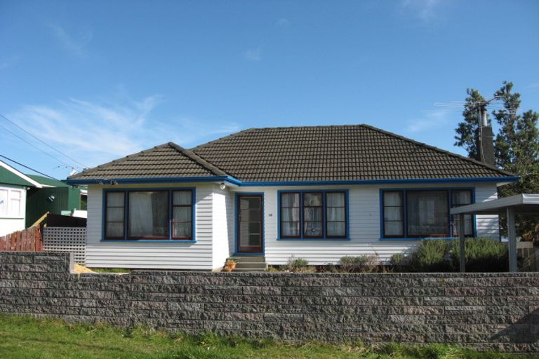Photo of property in 28 Castlerea Street, Wainuiomata, Lower Hutt, 5014