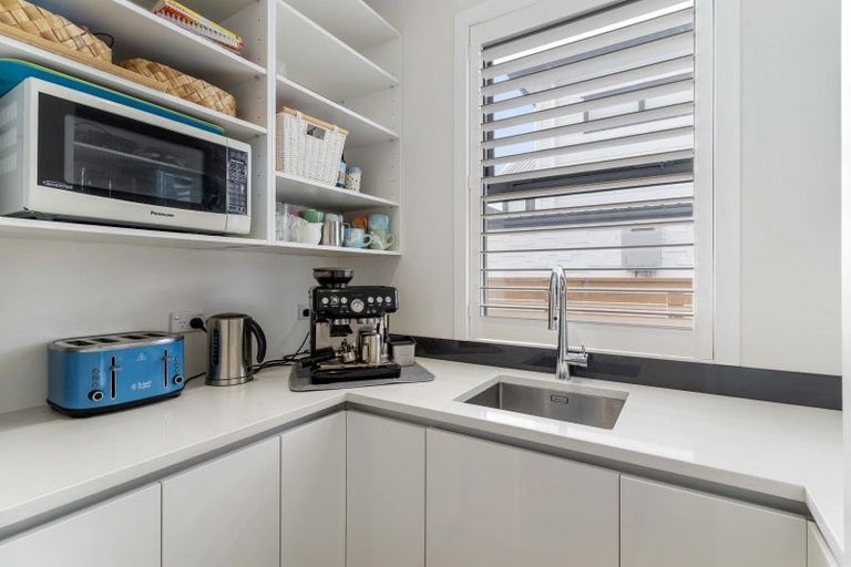 Photo of property in 80 Riverhead Point Drive, Riverhead, 0820