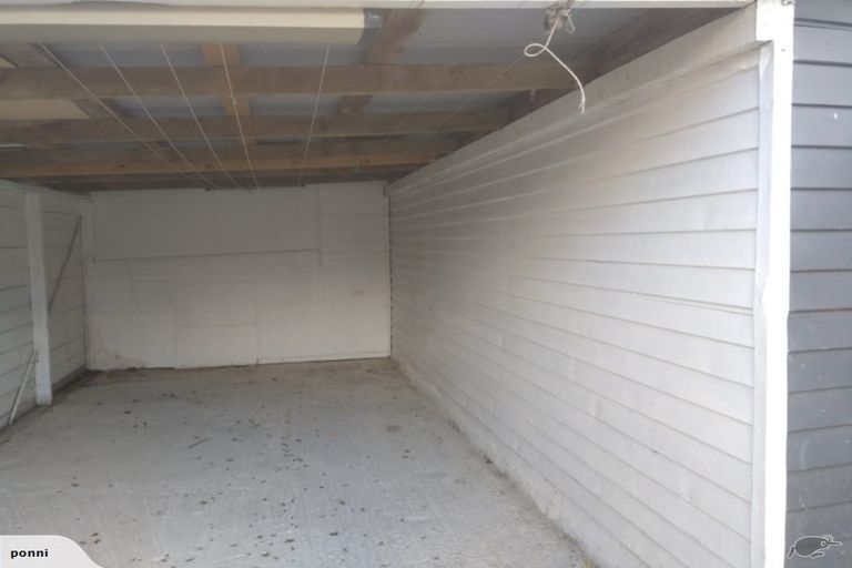 Photo of property in 137 Molesworth Street, Taita, Lower Hutt, 5011