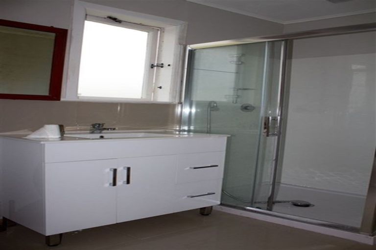 Photo of property in 68 Kelvin Road, Papakura, 2110